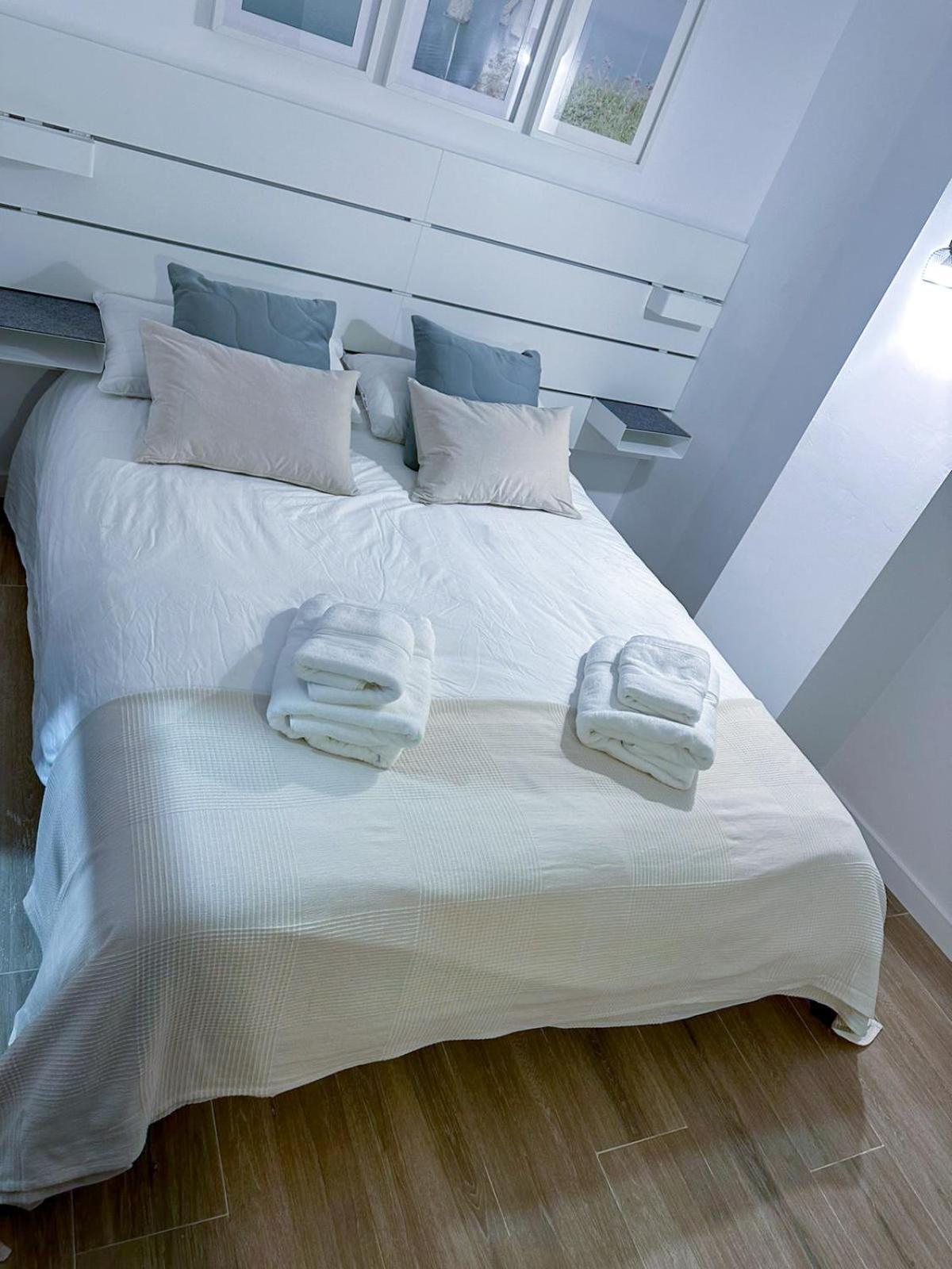 Zur Boutique Hostel ฟูเอนฮิโรลา ภายนอก รูปภาพ