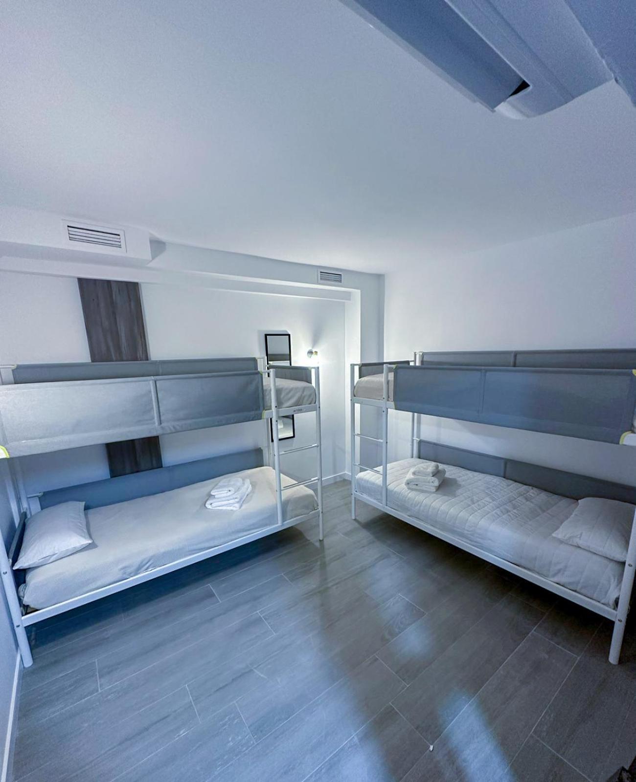 Zur Boutique Hostel ฟูเอนฮิโรลา ภายนอก รูปภาพ