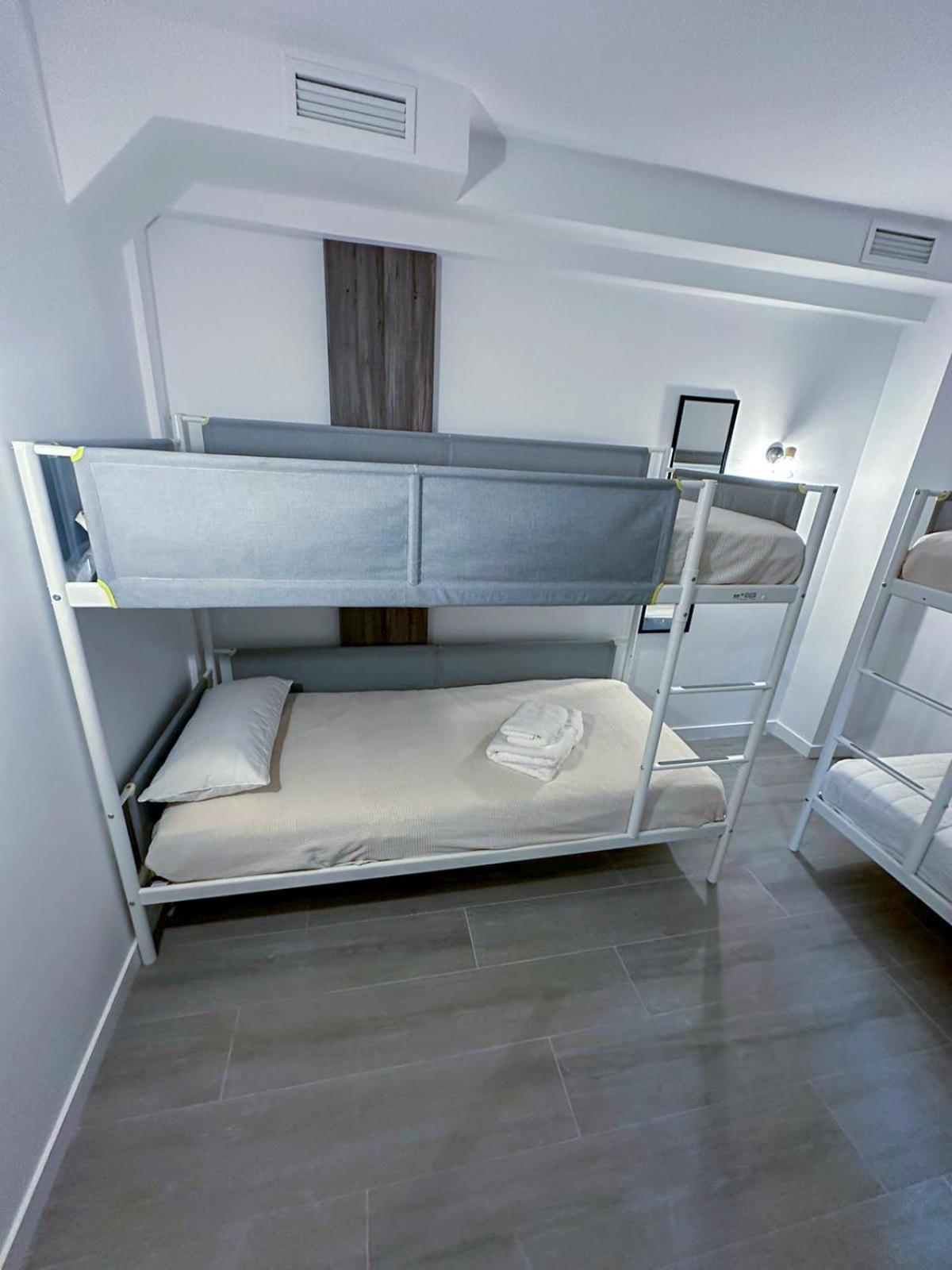 Zur Boutique Hostel ฟูเอนฮิโรลา ภายนอก รูปภาพ