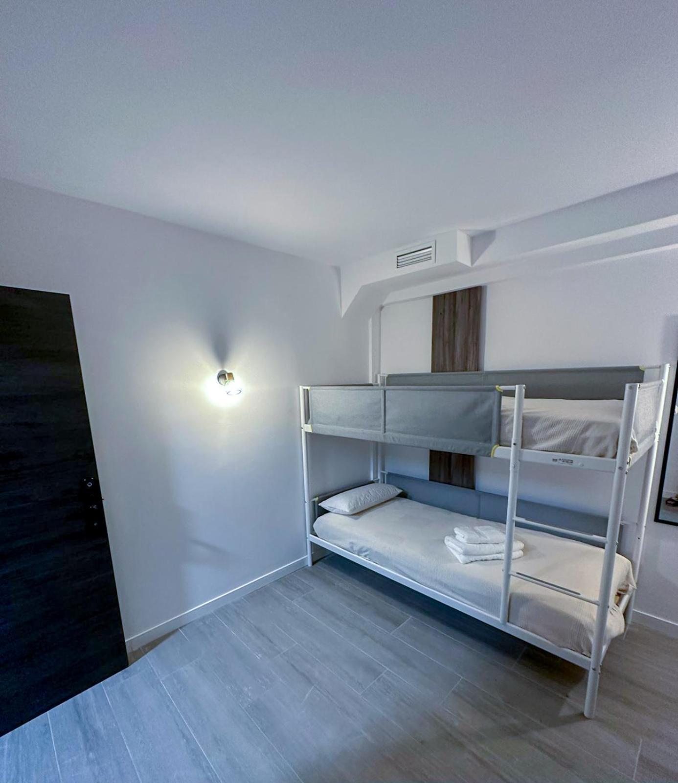 Zur Boutique Hostel ฟูเอนฮิโรลา ภายนอก รูปภาพ